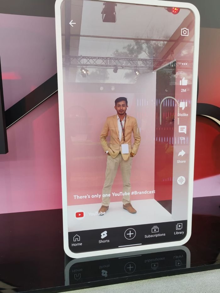 Event display gallery
